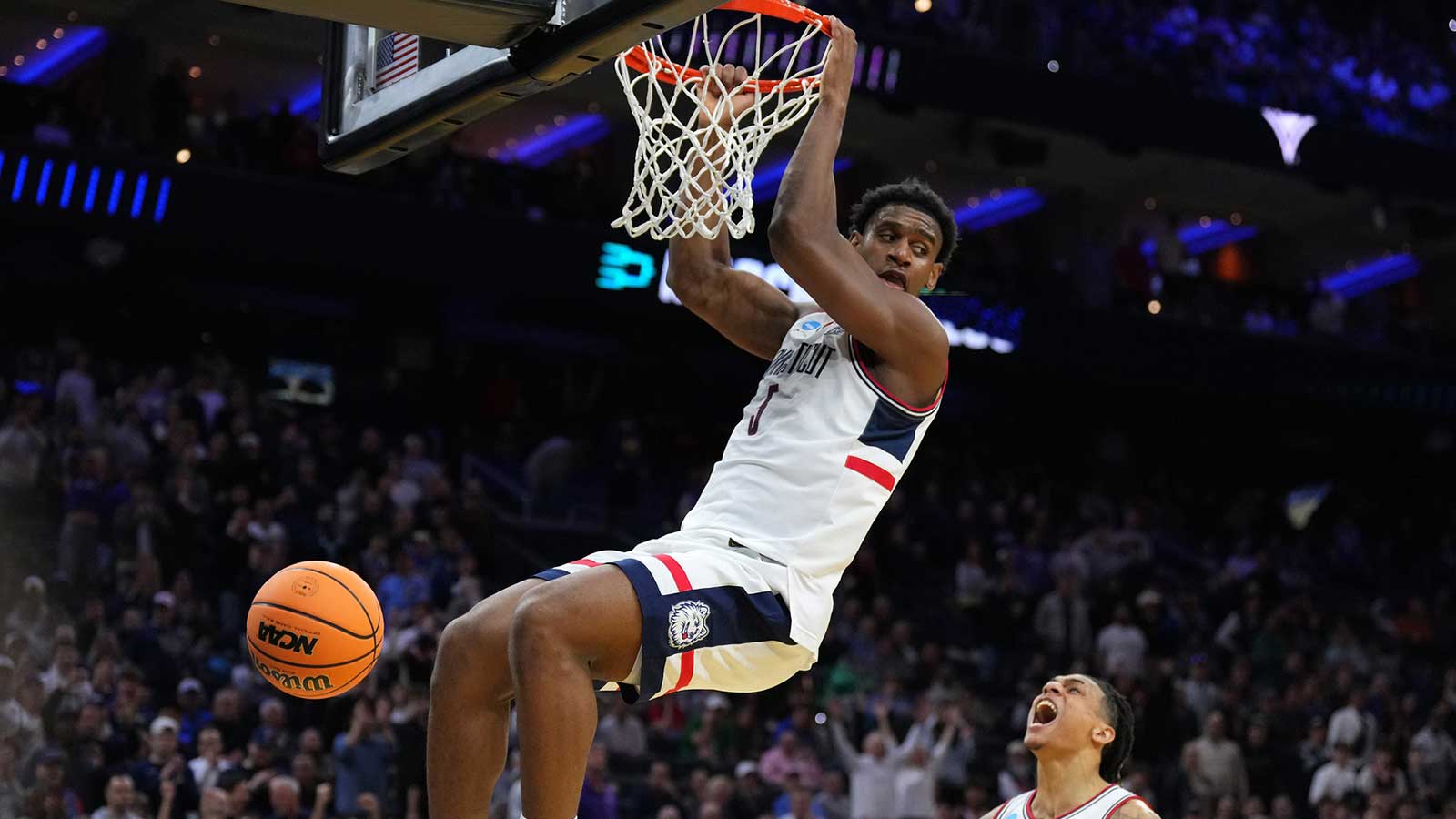UConn basketball’s Tarris Reed Jr. single-handedly dominates Furman
