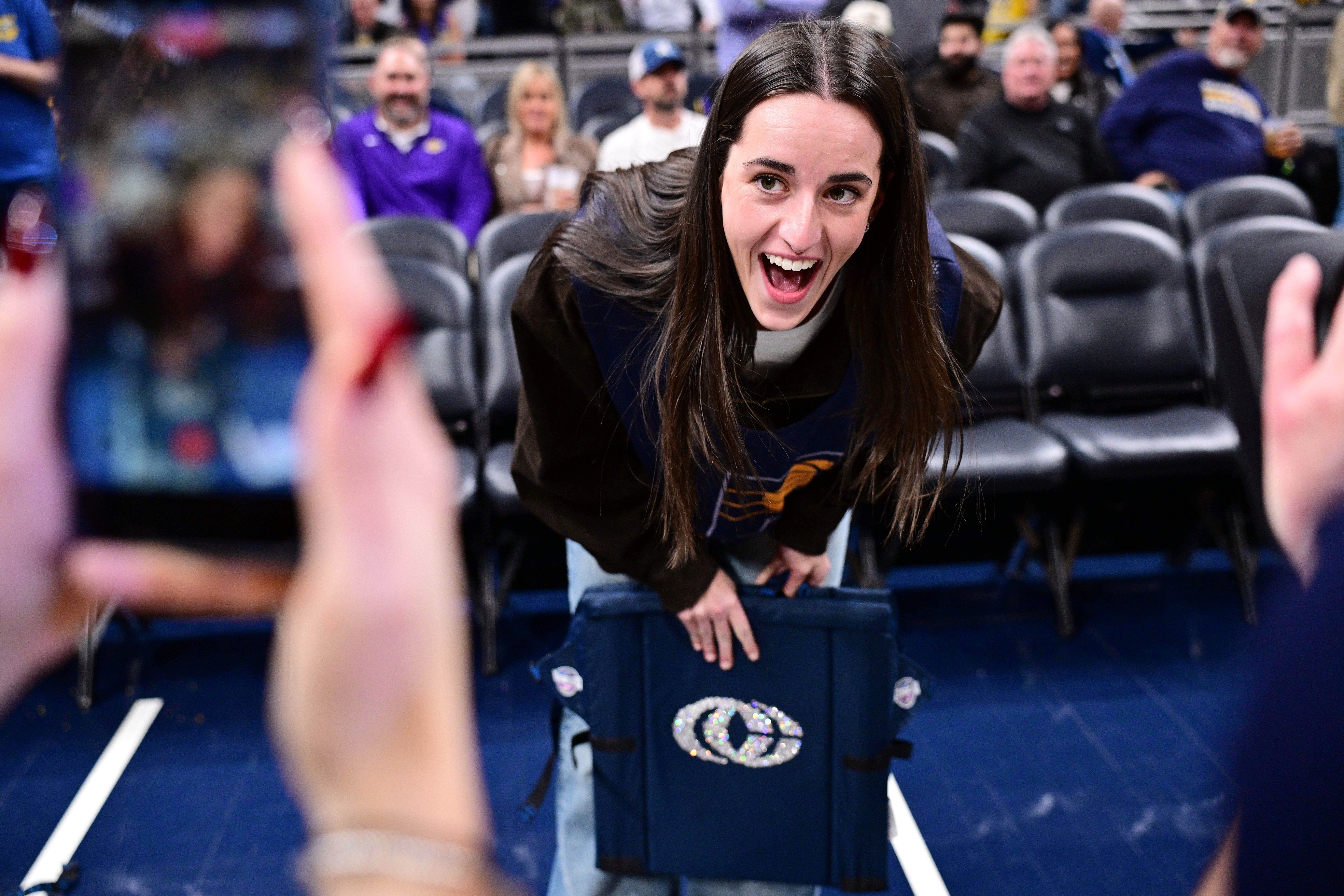 Caitlin Clark unviels sick LeBron James pictures from Lakers-Pacers game