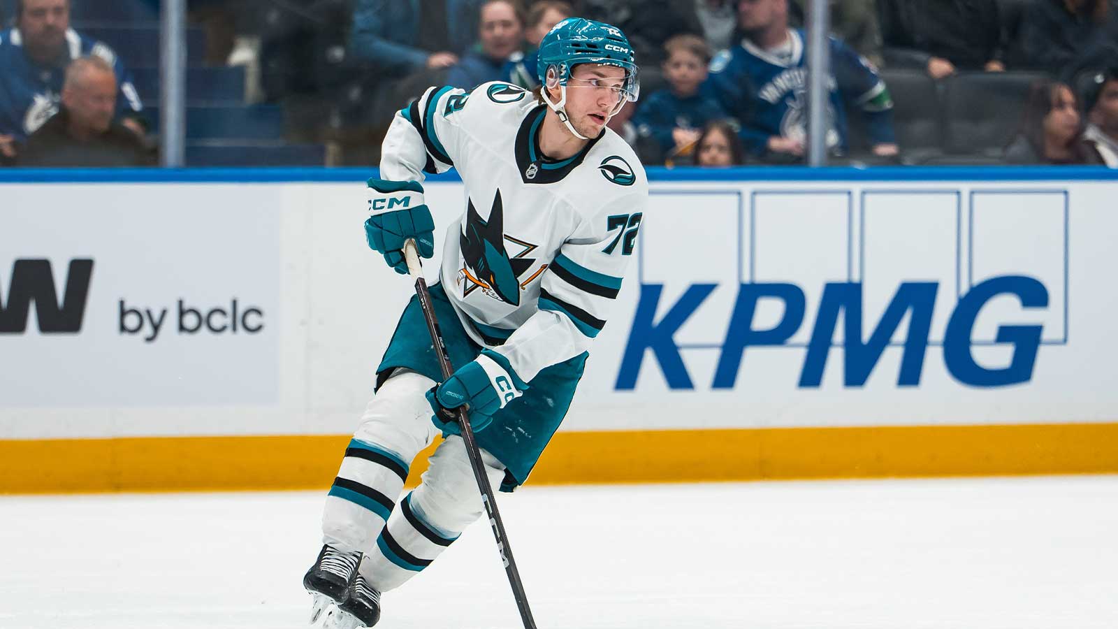 Sharks’ William Eklund breaking the internet with absurd Goal of the Year candidate