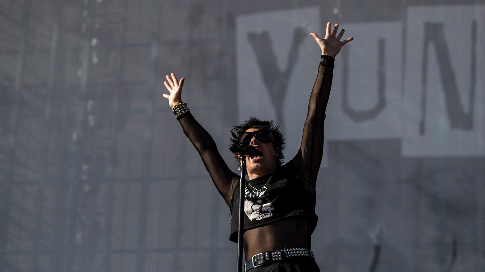 Grammy-winning artist Yungblud.