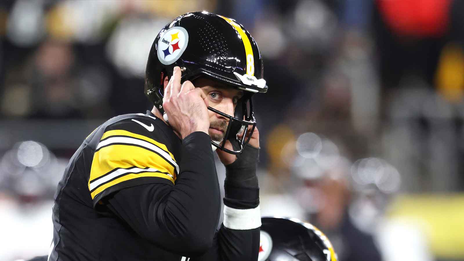 Steelers rumors: Mike Florio reads ‘tea leaves’ on latest bombshell Aaron Rodgers report