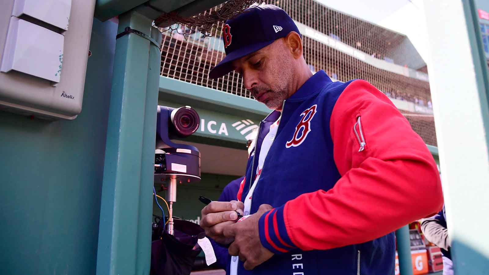 How Alex Cora responded to Red Sox cruising past Orioles 17-1