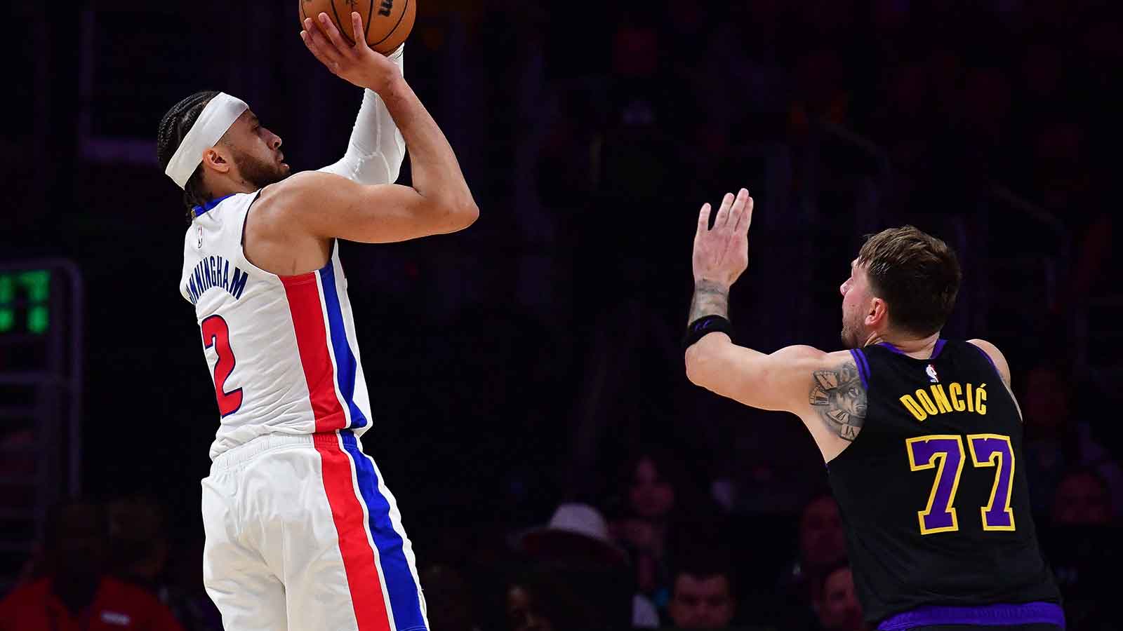 https://wp.clutchpoints.com/wp-content/uploads/2026/04/All-or-nothing-debate-growing-over-NBAs-65-game-award-rule.jpg
