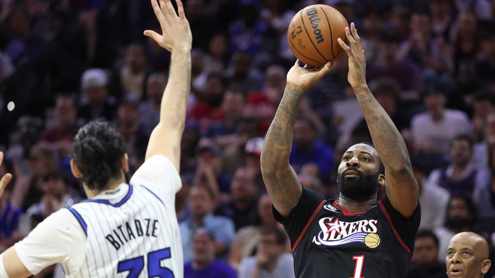 https://wp.clutchpoints.com/wp-content/uploads/2026/04/Andre-Drummond-shooting.jpg