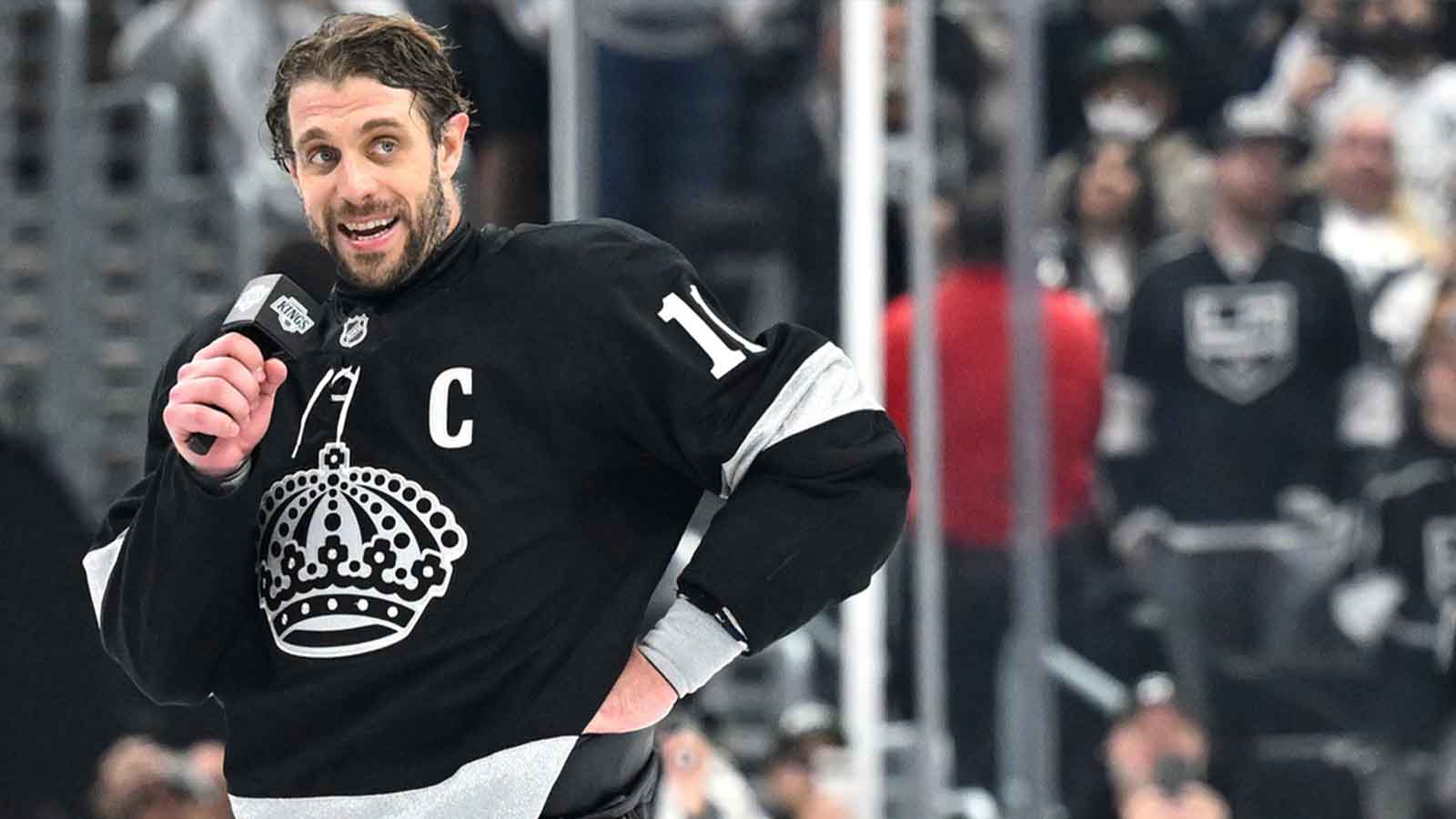 Anze Kopitar delivers emotional address before final Kings’ regular season game