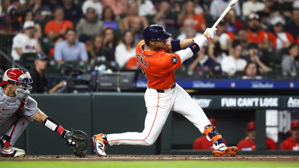 Jeremy Pena's injury scare headlines Astros collapse vs Mariners as Houston’s road struggles continue in the AL West matchup.