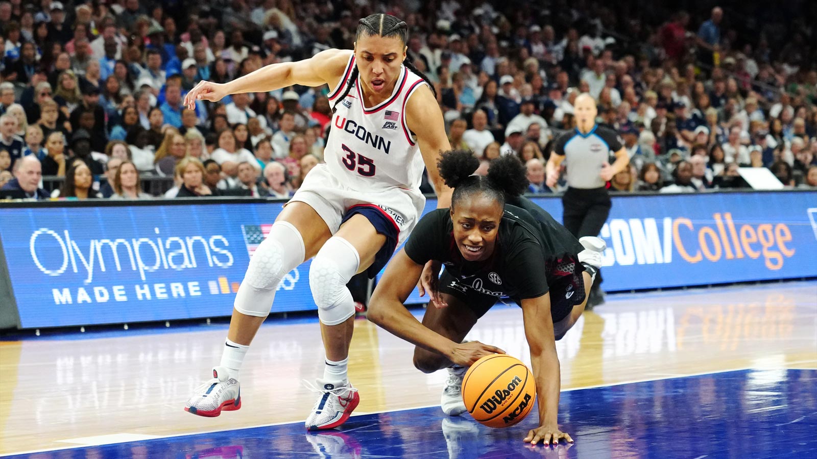 UConn makes wrong kind of franchise history vs. South Carolina not seen since 2022