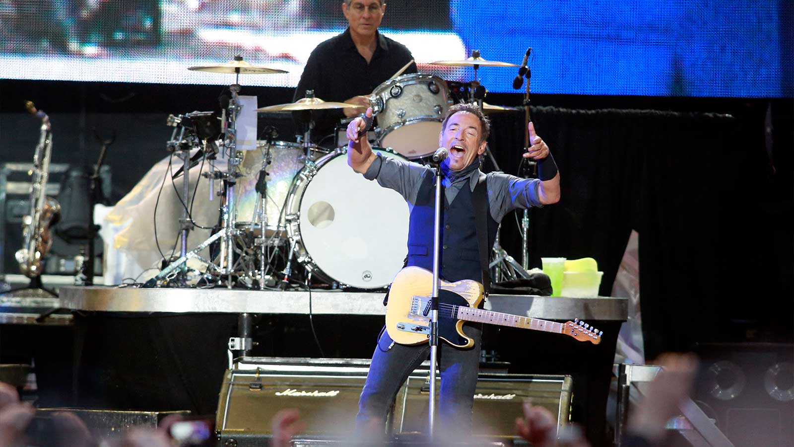 Did Bruce Springsteen add any surprises to  New Jersey homecoming show setlist?