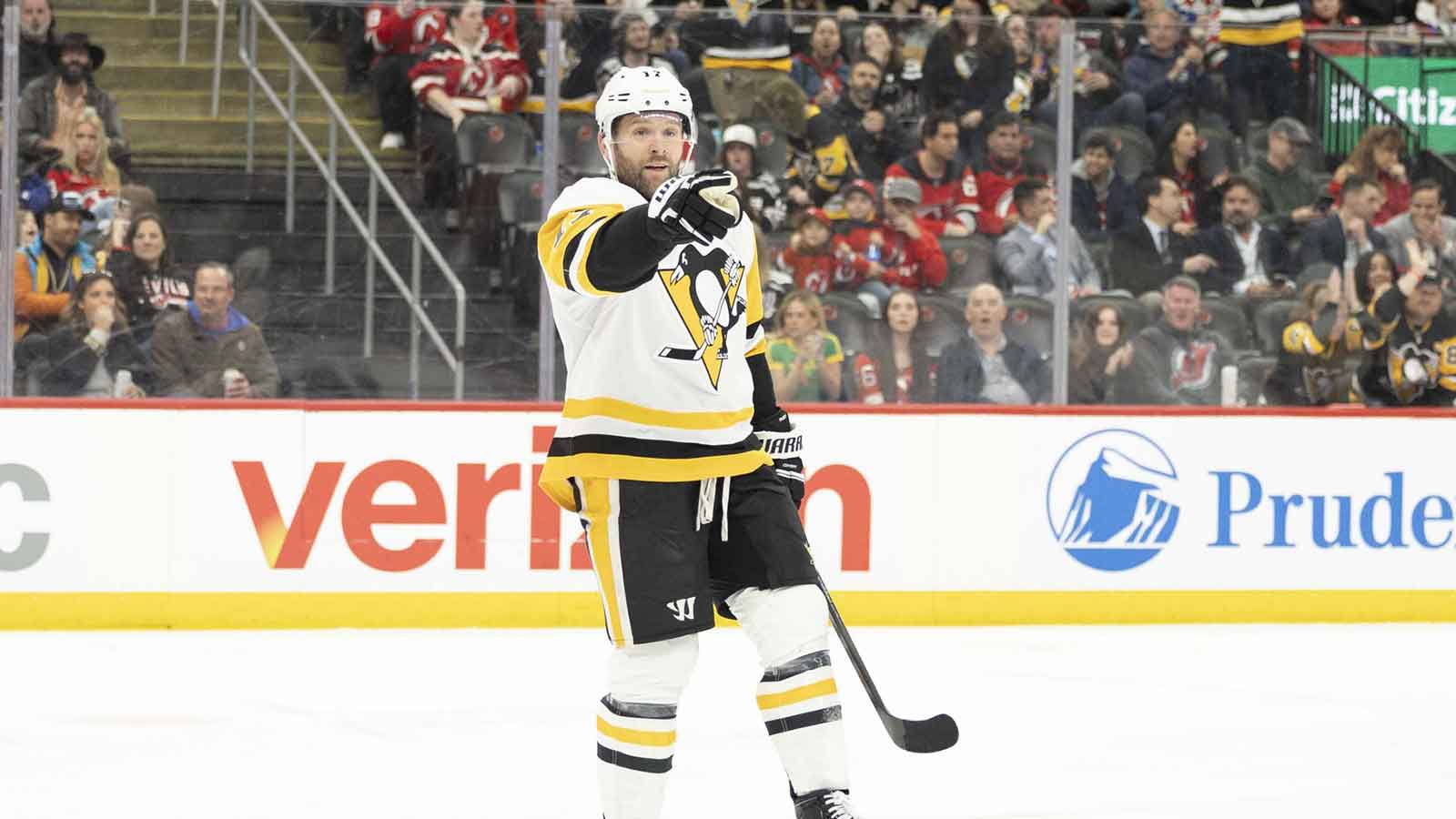 Penguins’ Bryan Rust loves giving doubters ‘big middle finger’ after sealing playoff berth