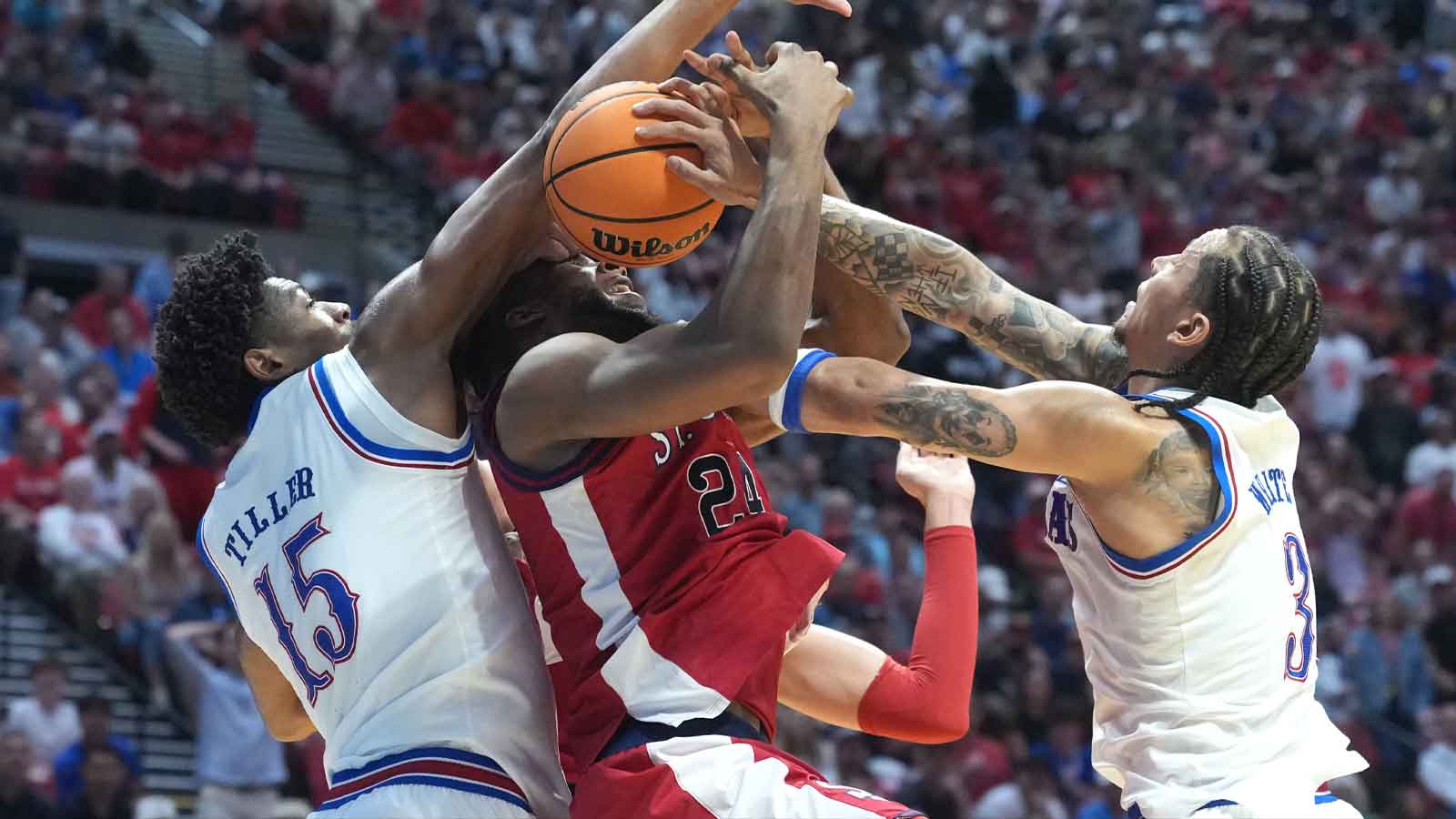 Kansas transfer spurns Arizona as Missouri, Miami pull ahead