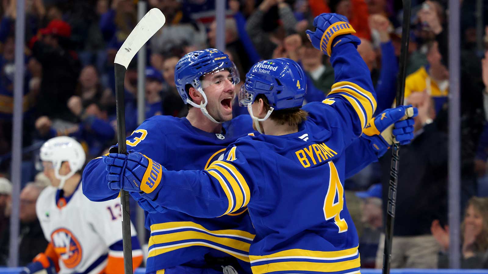 Sabres hit 100 points for first time in 16 years by beating Islanders