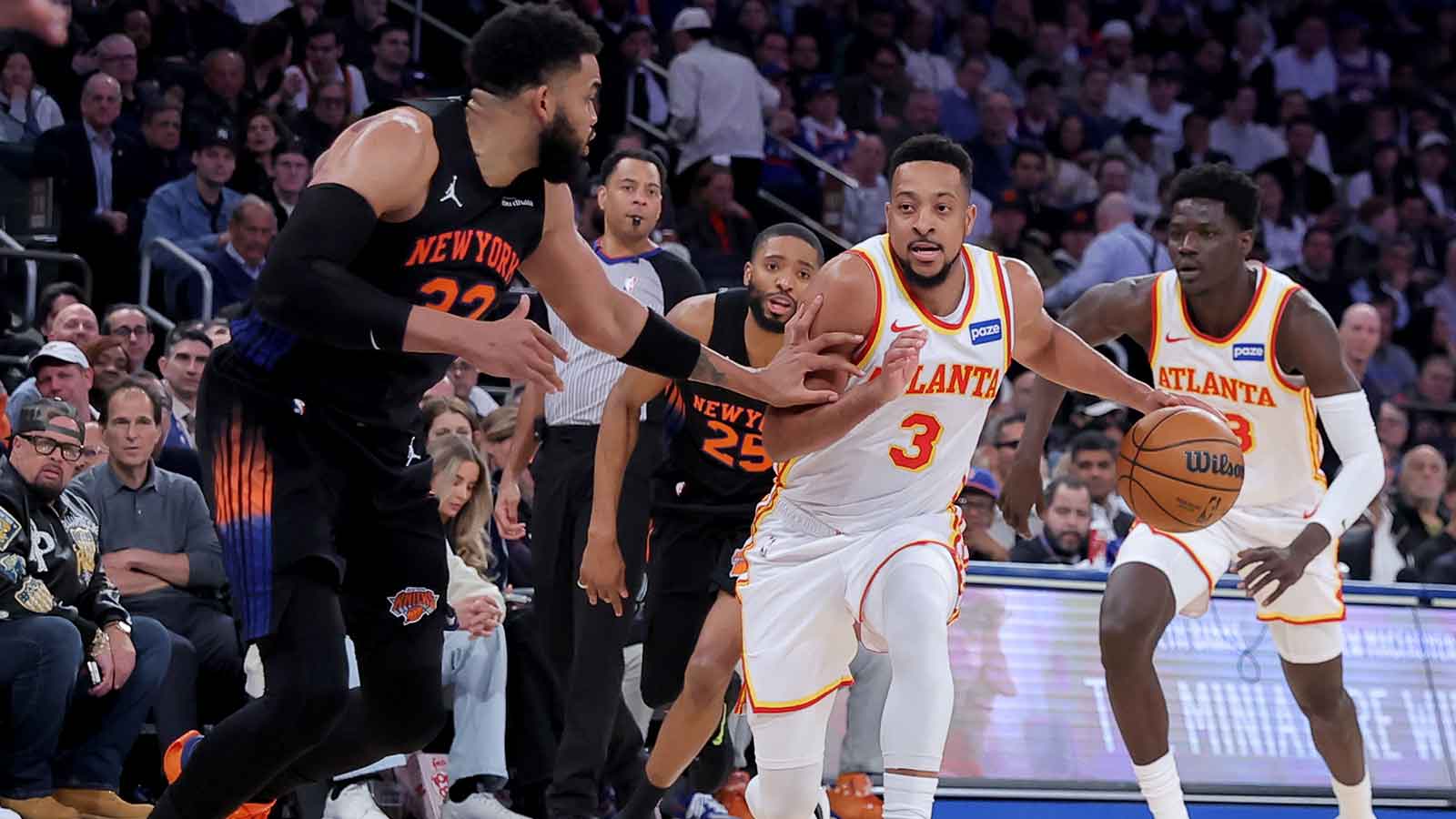 Knicks fan Spike Lee catches wild stray from CJ McCollum before Game 3