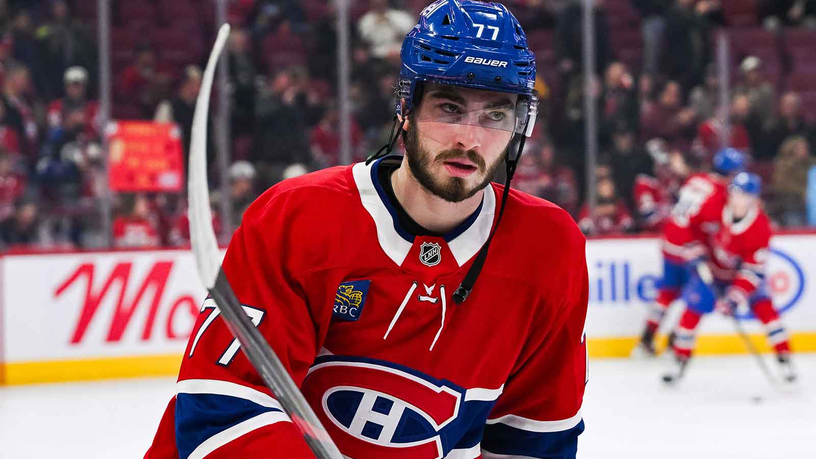 Canadiens fans serenade Kirby Dach after Game 3 goal, Game 2 blunders
