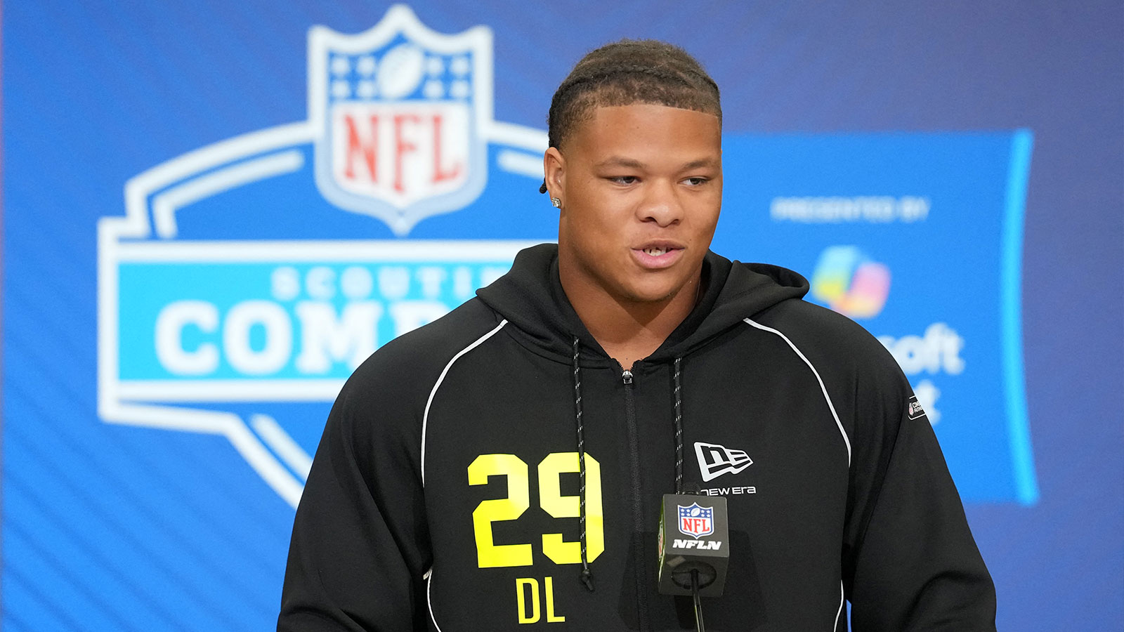 Texans insider proposes Cardinals draft trade to land polarizing prospect