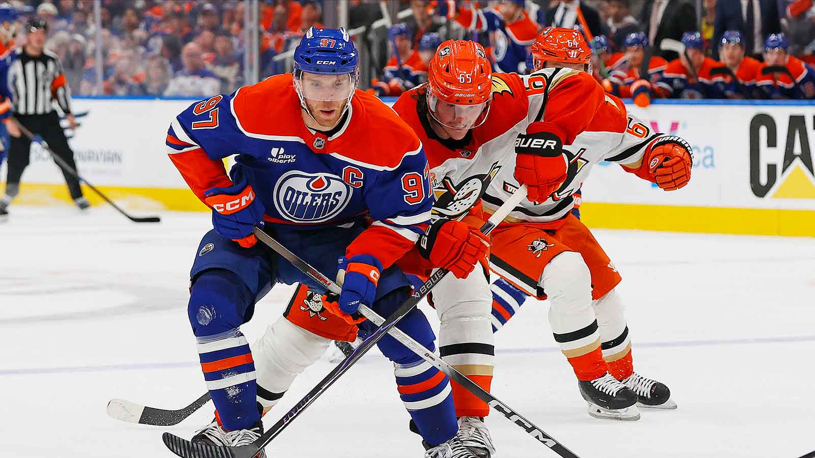 What Oilers’ Connor McDavid said about injury scare after Game 2 loss to Ducks