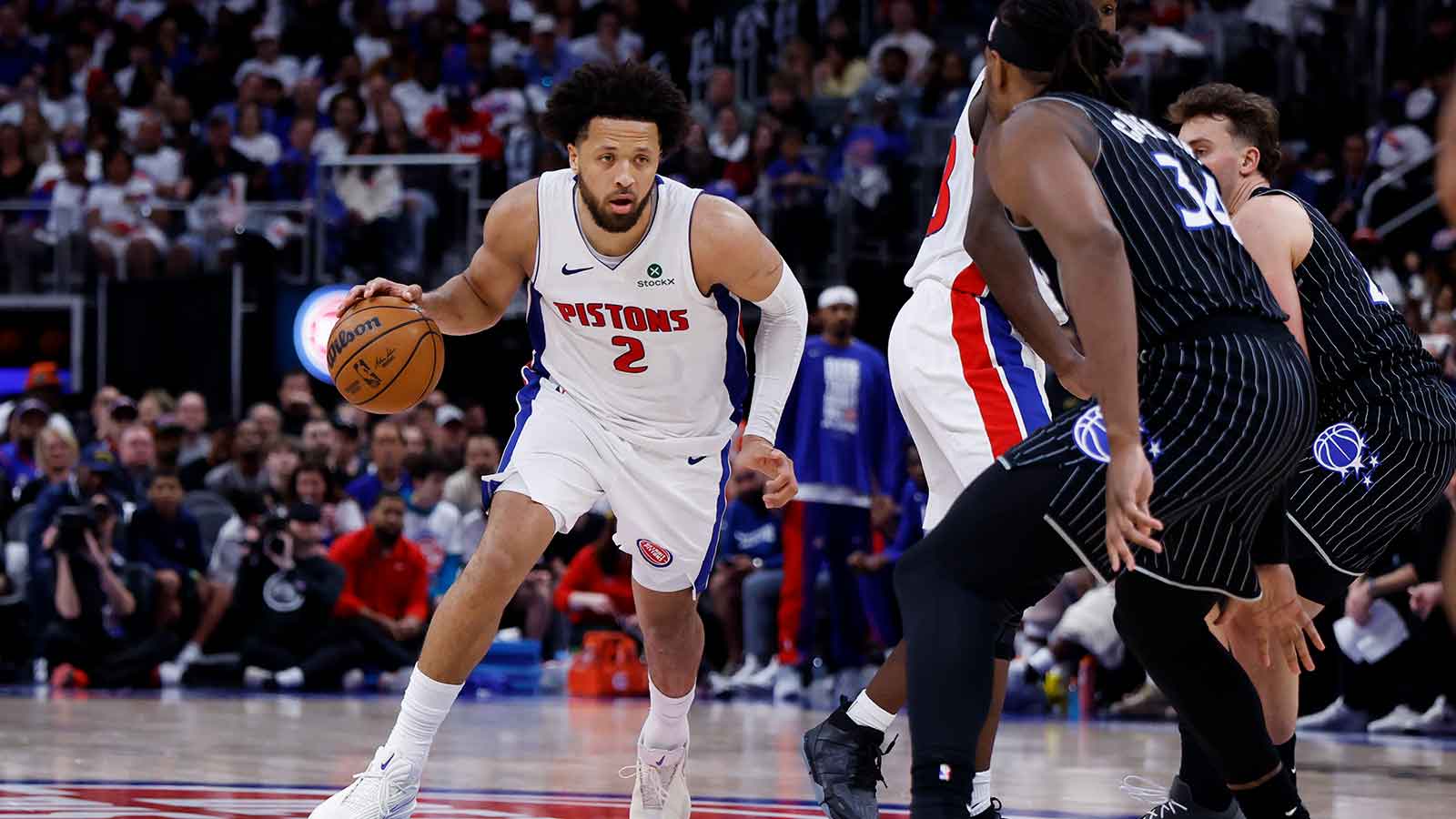 https://wp.clutchpoints.com/wp-content/uploads/2026/04/Cunningham-drives.jpg