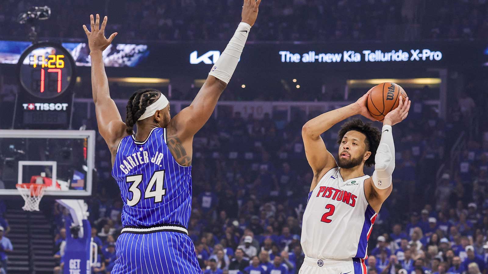 https://wp.clutchpoints.com/wp-content/uploads/2026/04/Cunningham-passes.jpg