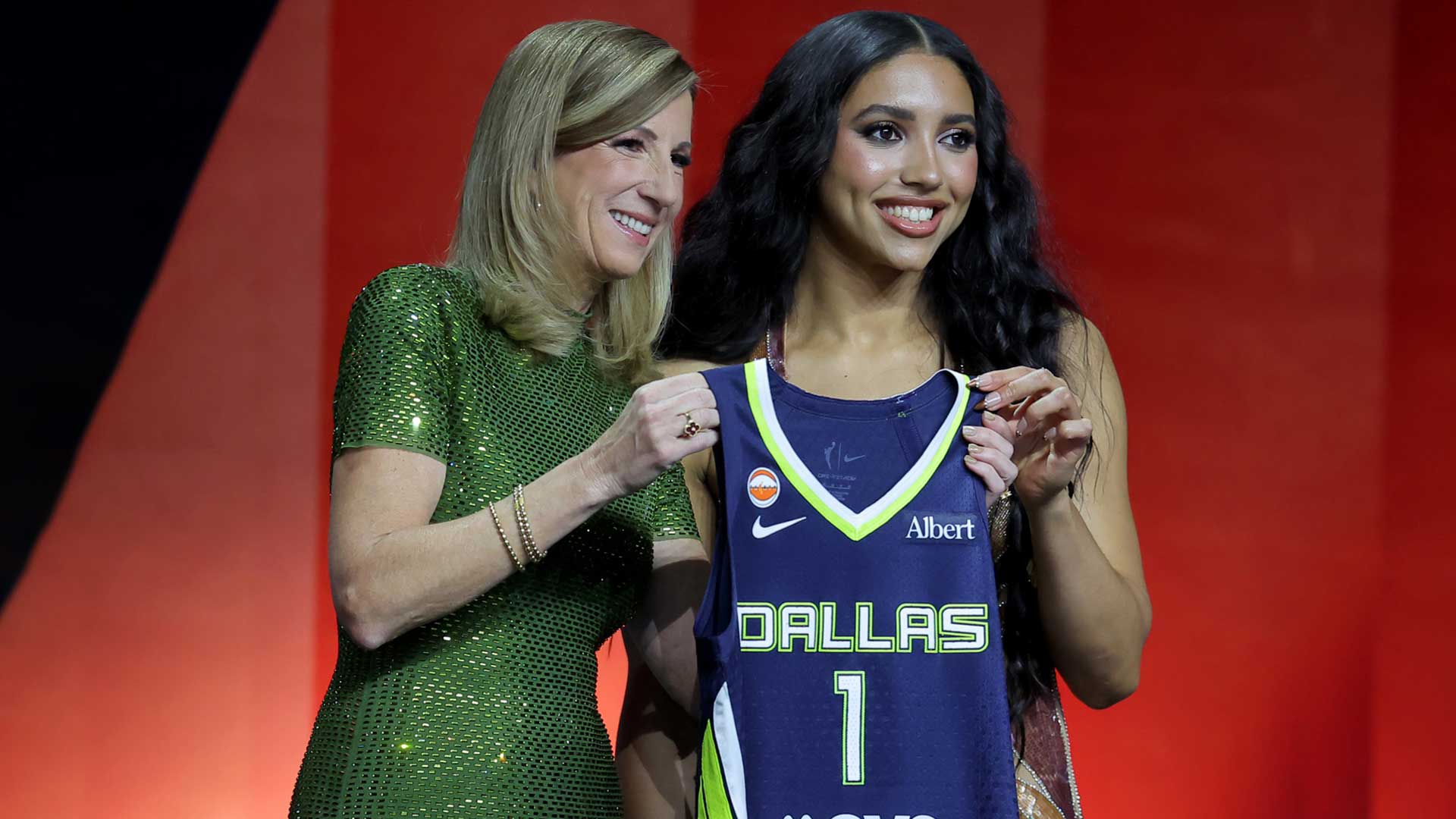 Azzi Fudd sounds off on 1st WNBA practice with Wings