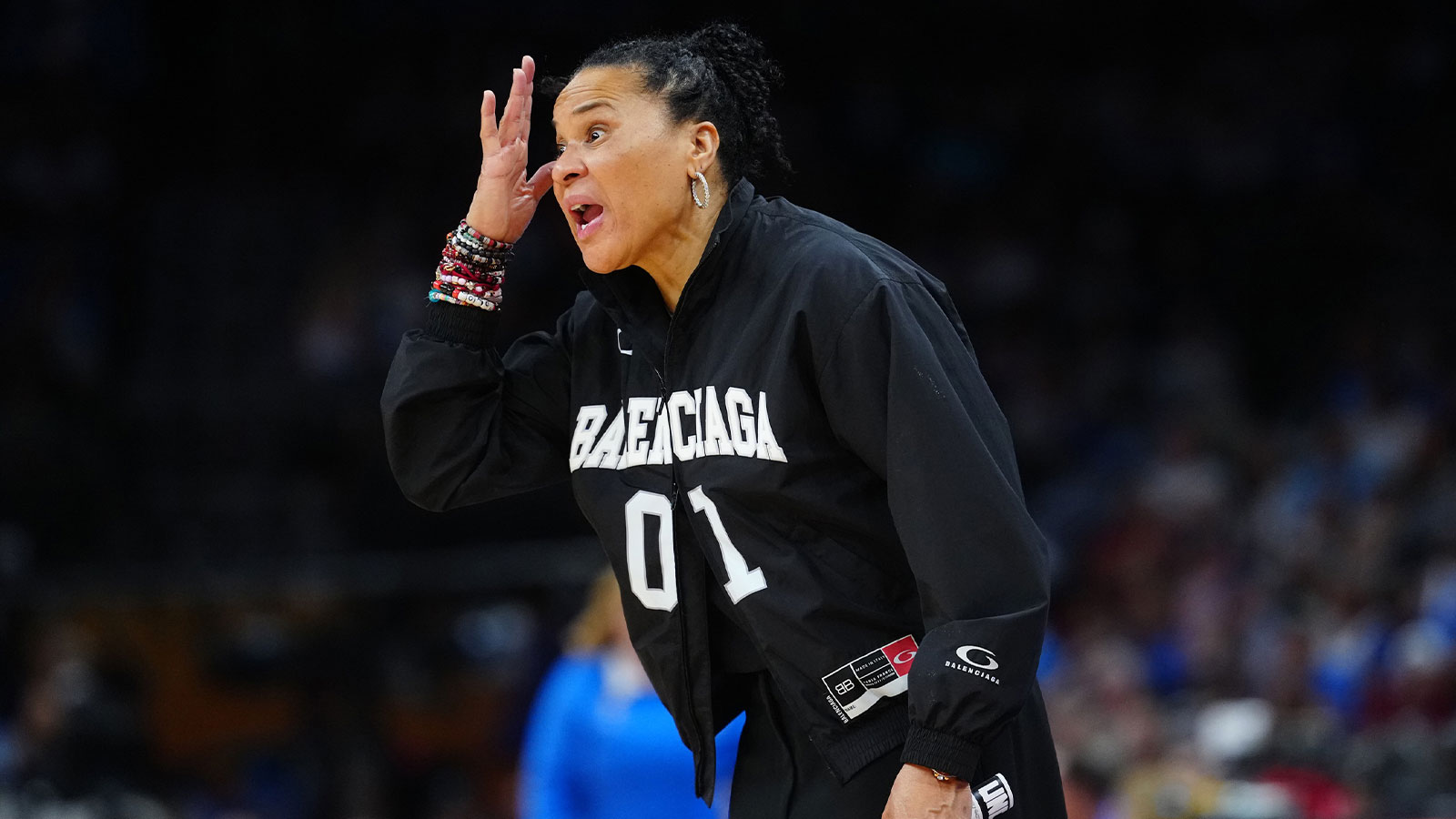 Dawn Staley shuts down Geno Auriemma question in classy fashion