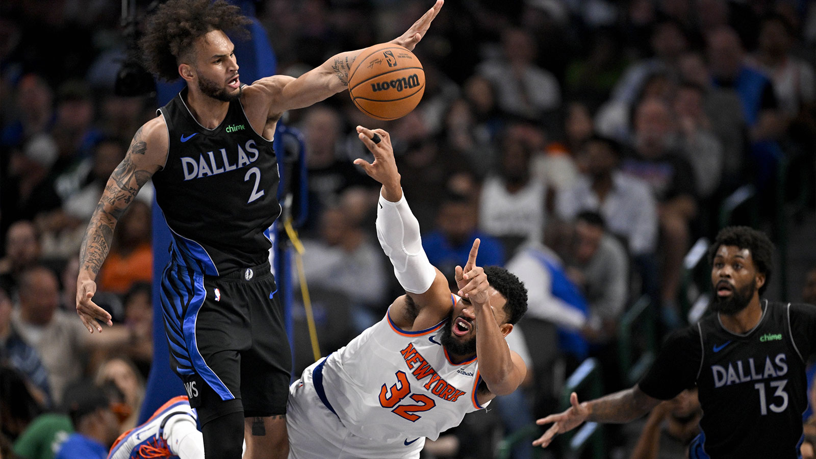 Pertandingan antara Karl-Anthony Towns dan Dereck Lively II