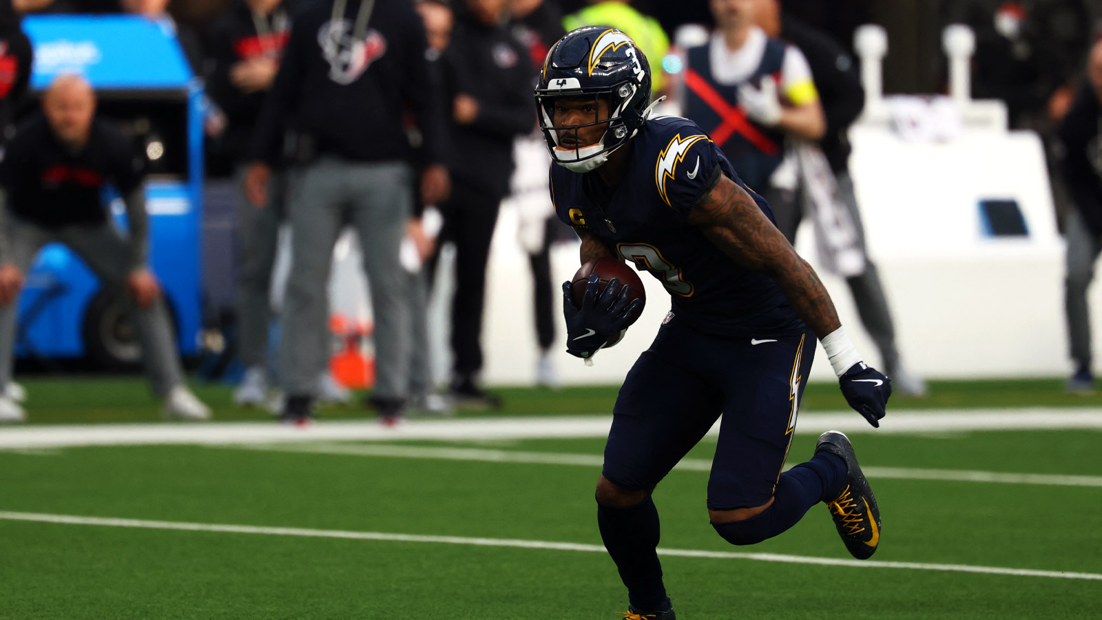 Chargers GM drops crucial Derwin James contract extension update