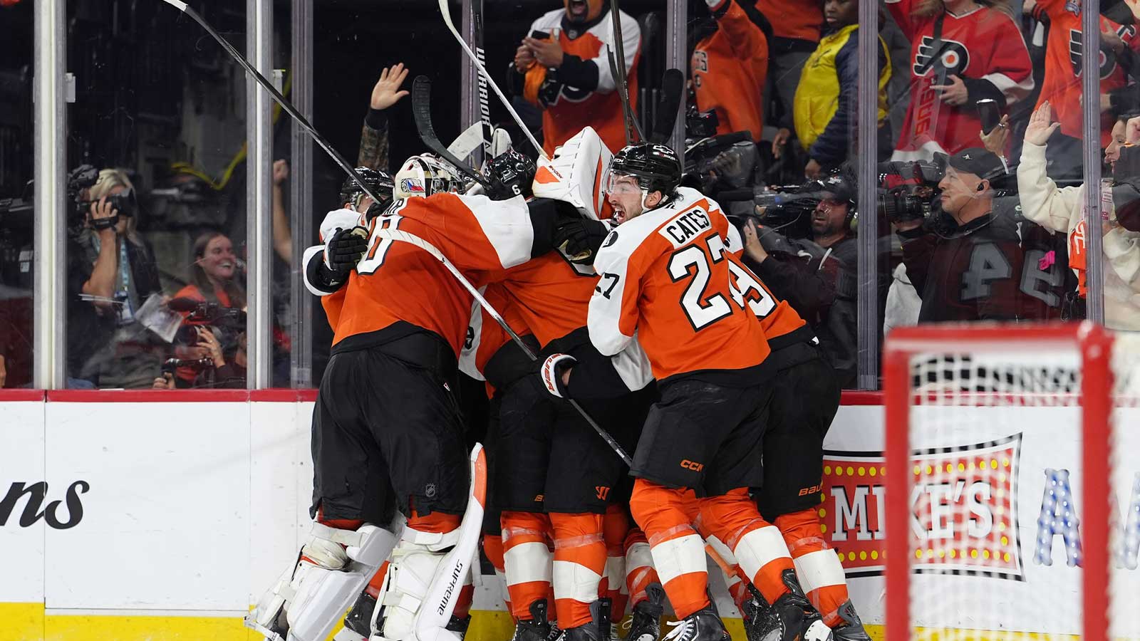 Flyers dunk on Pat McAfee after thrilling Game 6 OT win vs. Penguins