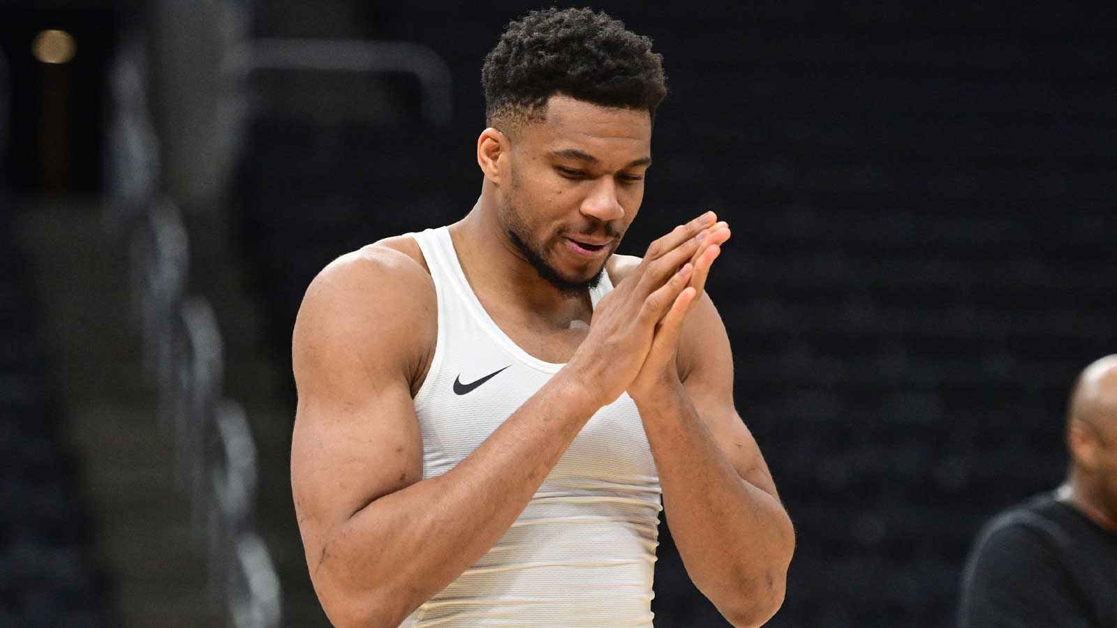 https://wp.clutchpoints.com/wp-content/uploads/2026/04/GM-Jon-Horst-insists-not-playing-Giannis-isnt-about-tanking.jpg