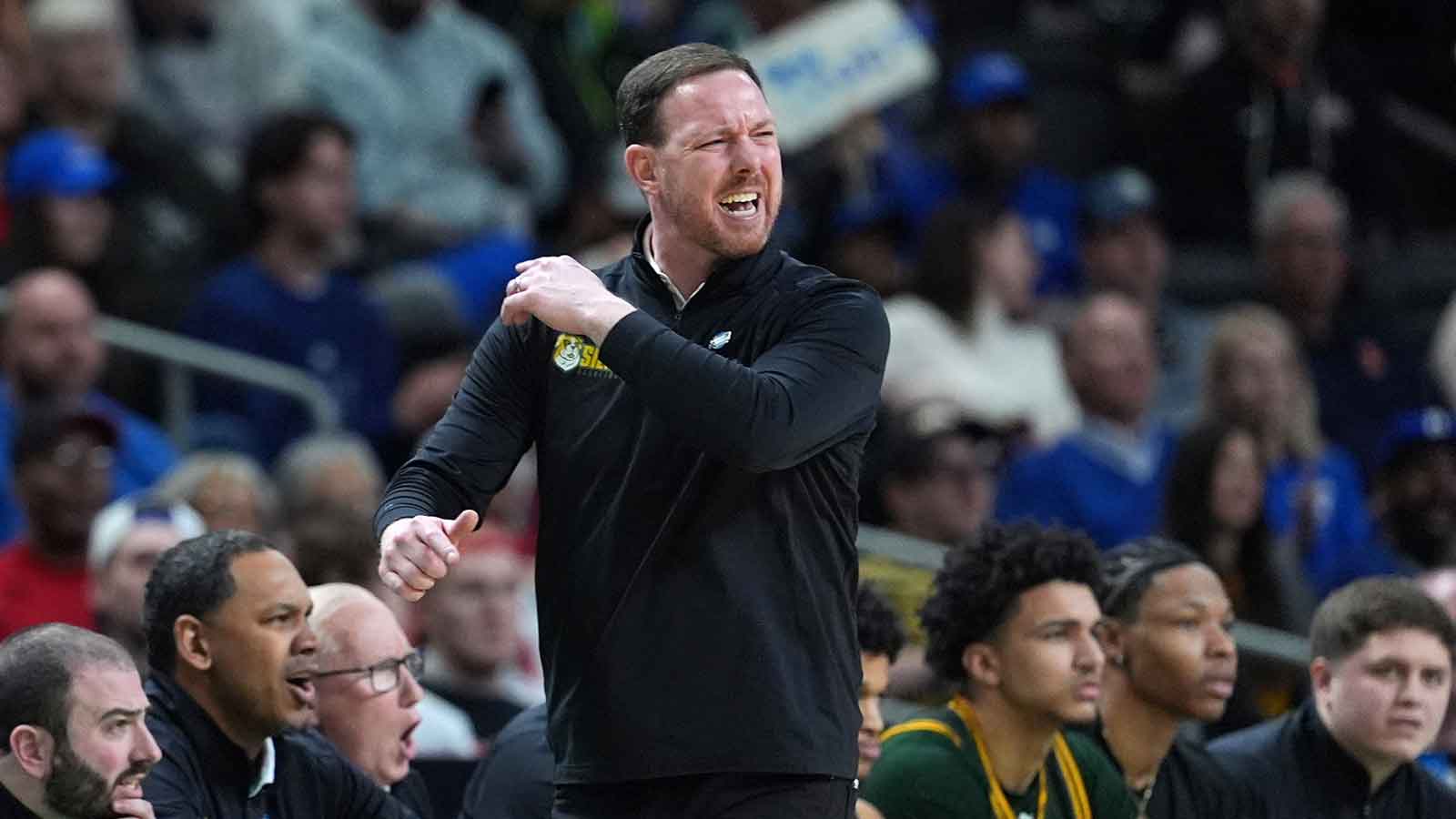 Syracuse’s Gerry McNamara scores major rebuild boost with 15.3 PPG transfer