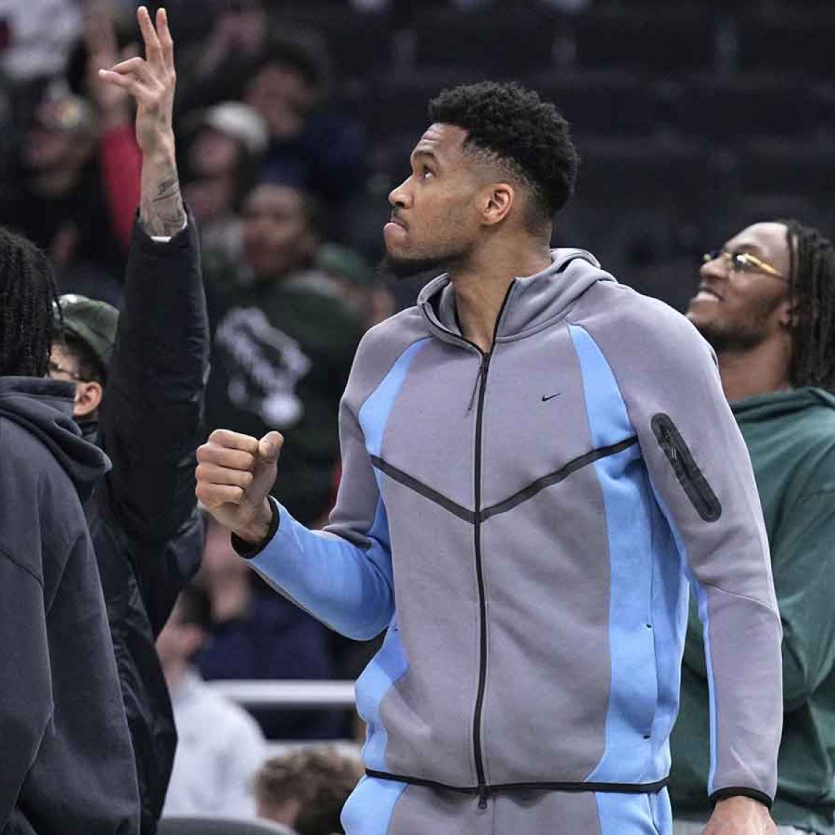 Bucks news: Is Giannis Antetokounmpo returning from injury tonight 
