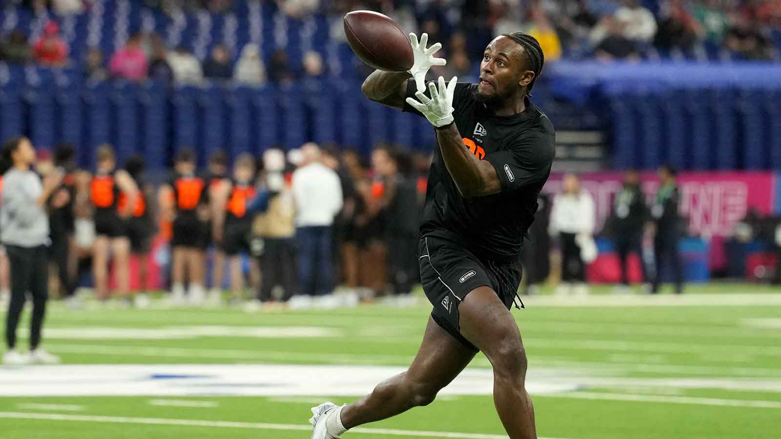 Giants add Day 2 Jaxson Dart weapon after missing Jordyn Tyson in Round 1