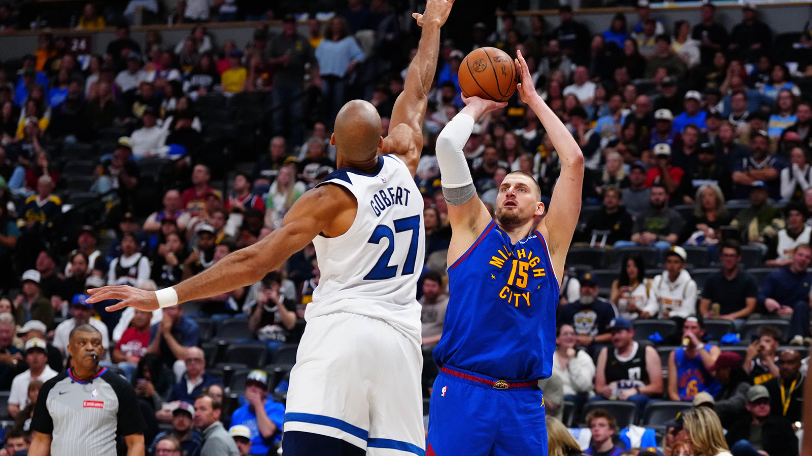 https://wp.clutchpoints.com/wp-content/uploads/2026/04/Gobert-contests.jpg