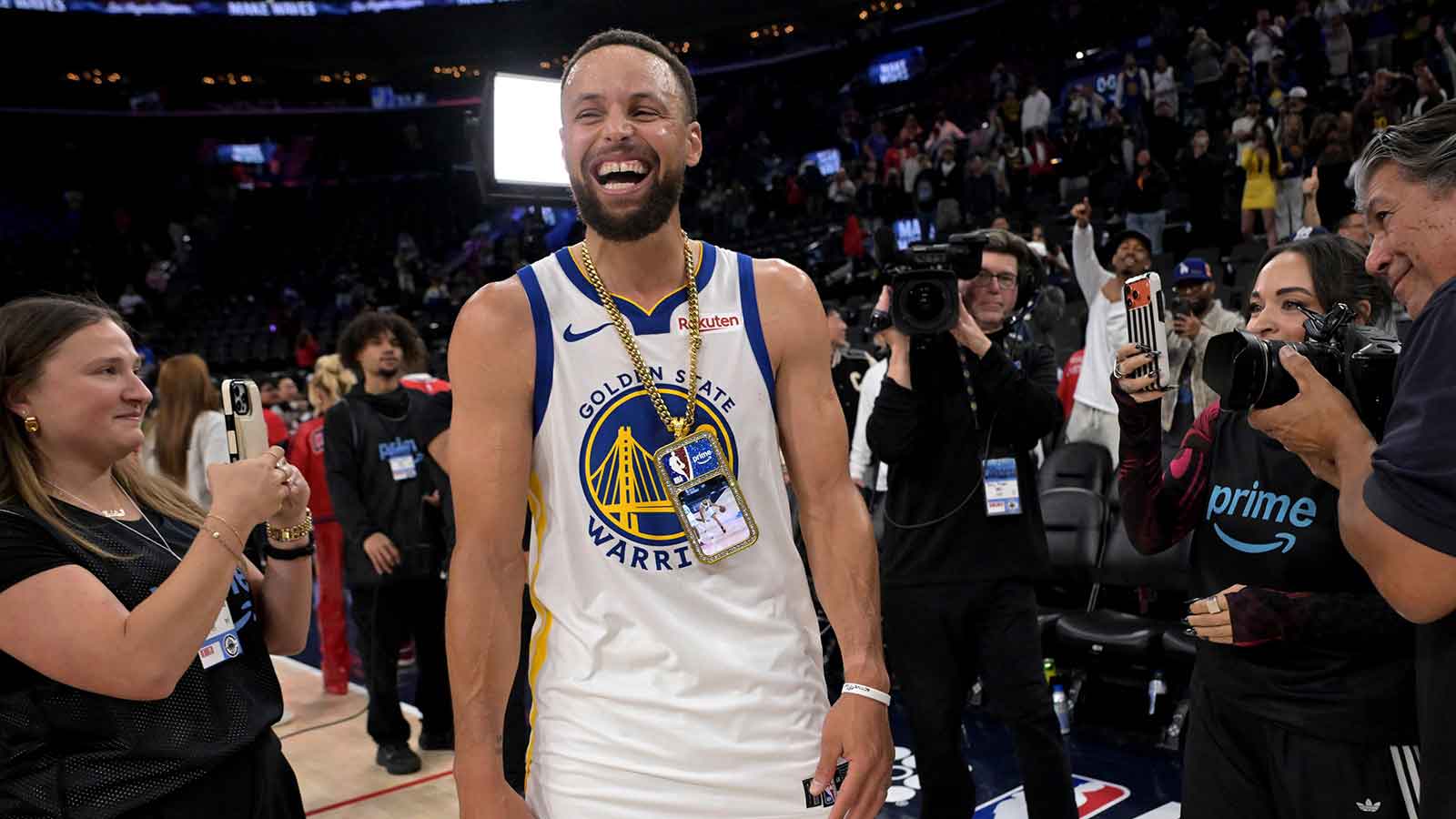 Warriors’ Stephen Curry gets top-5 praise from Jaylen Brown before Suns clash