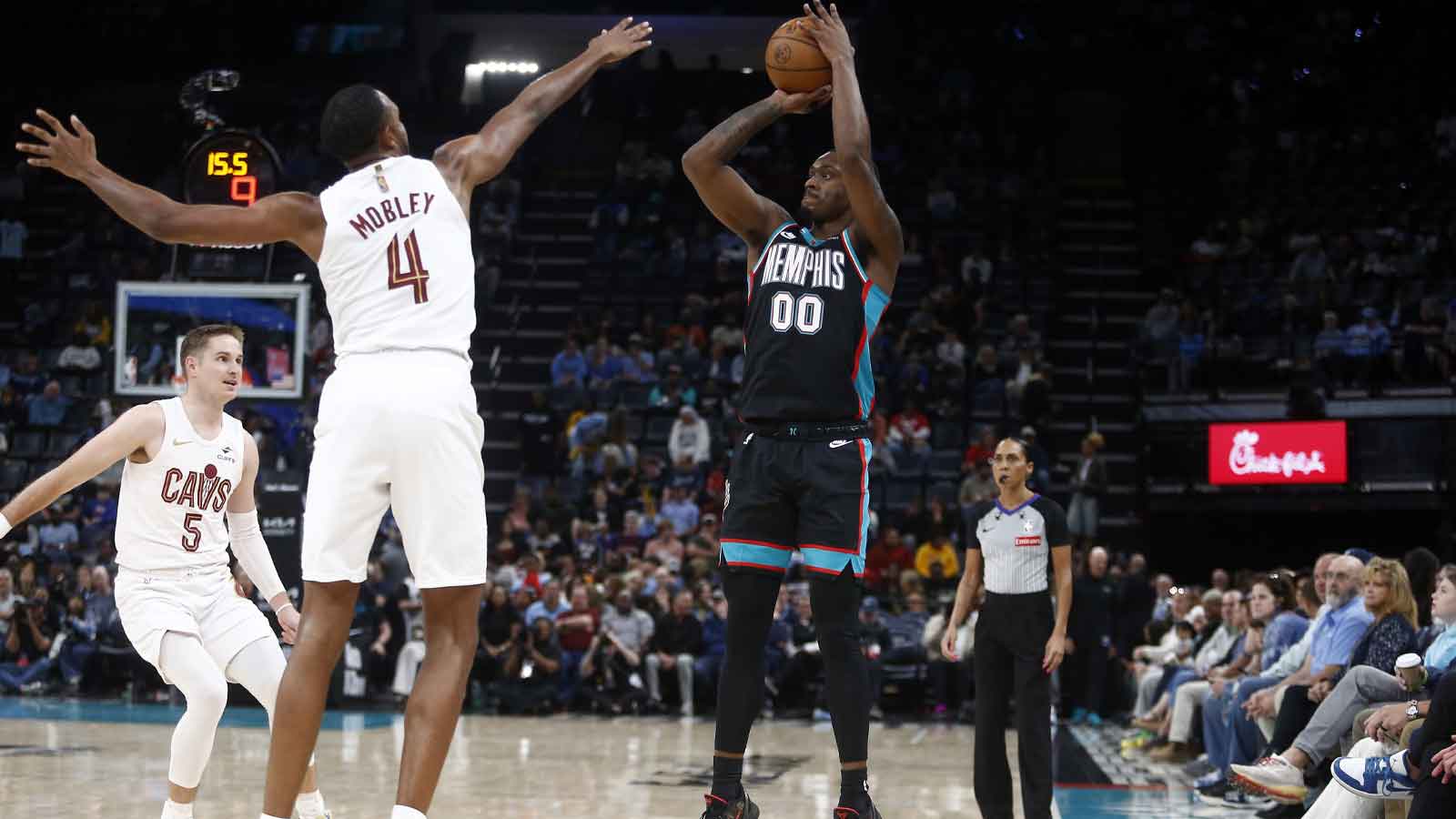 Grizzlies nearly break bonkers 3-point NBA record in loss to Cavaliers