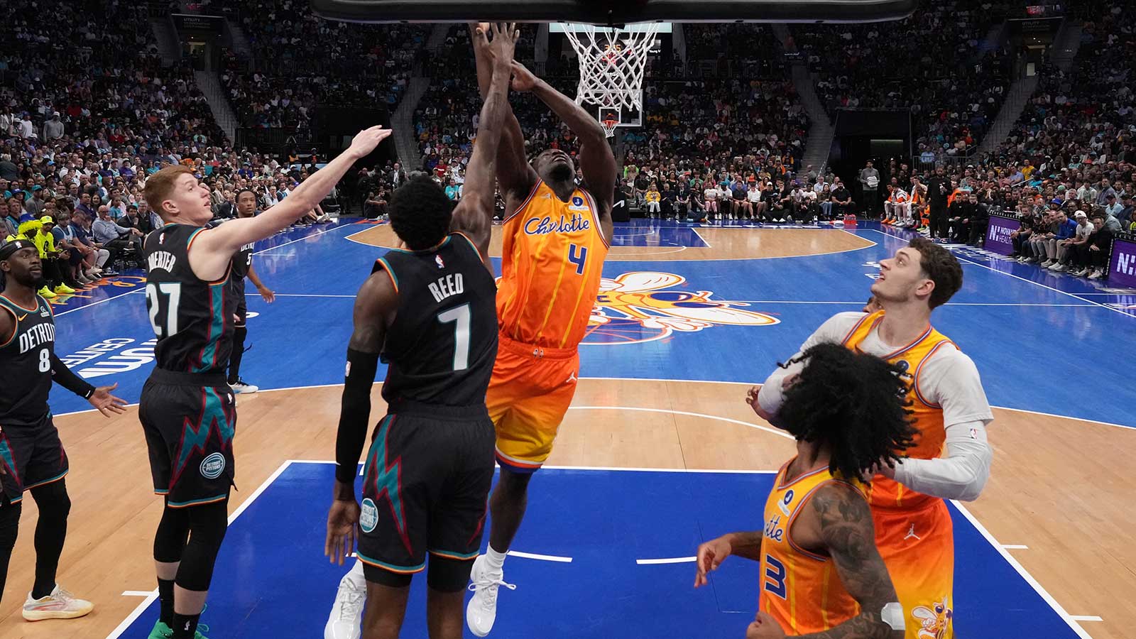 JB Bickerstaff toast Pistons for holding Hornets to 10 4th quarter points