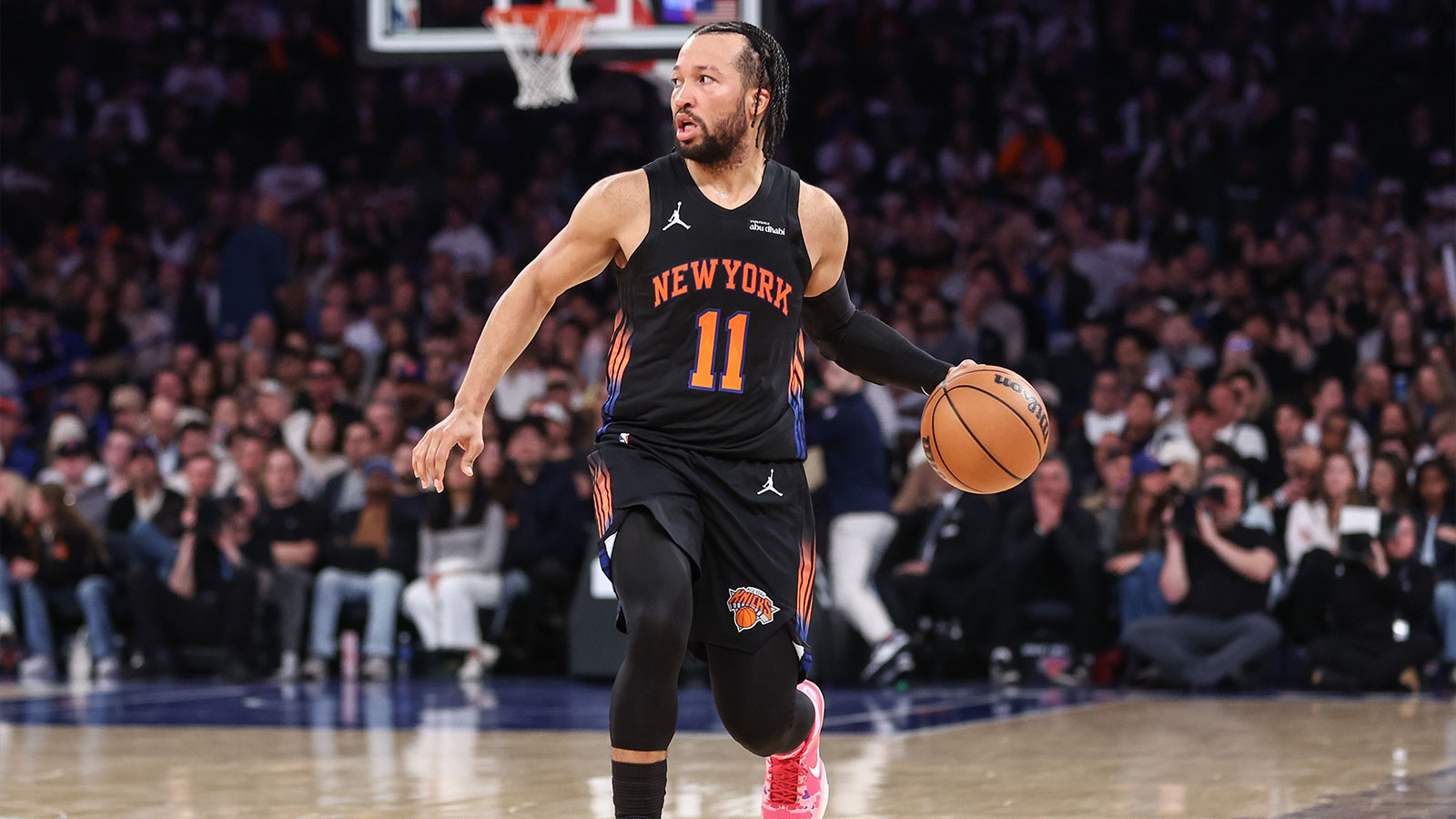 https://wp.clutchpoints.com/wp-content/uploads/2026/04/Jalen-Brunson-4.jpg