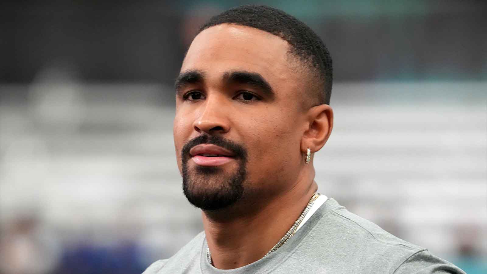 Eagles’ Jalen Hurts welcomes back Artemis II after successful mission