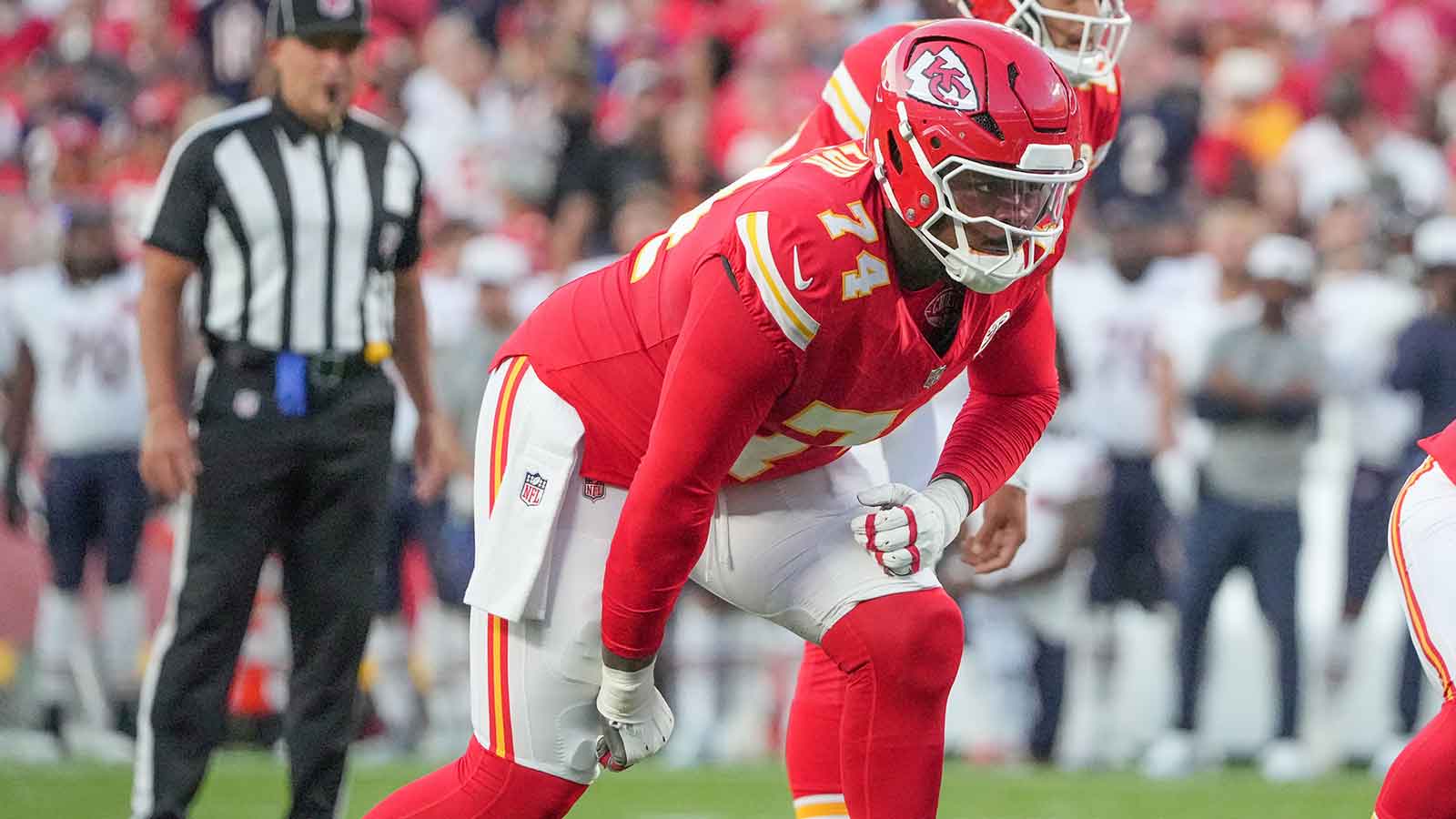 Falcons sign Patrick Mahomes protector after Kaleb McGary’s retirement