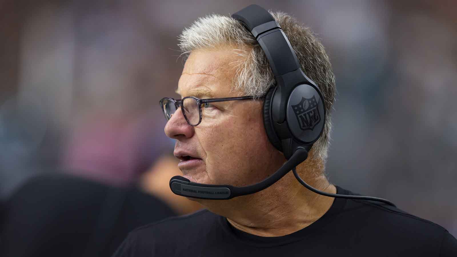 Former Eagles OL coach Jeff Stoutland reveals to Jason Kelce what went wrong in 2025