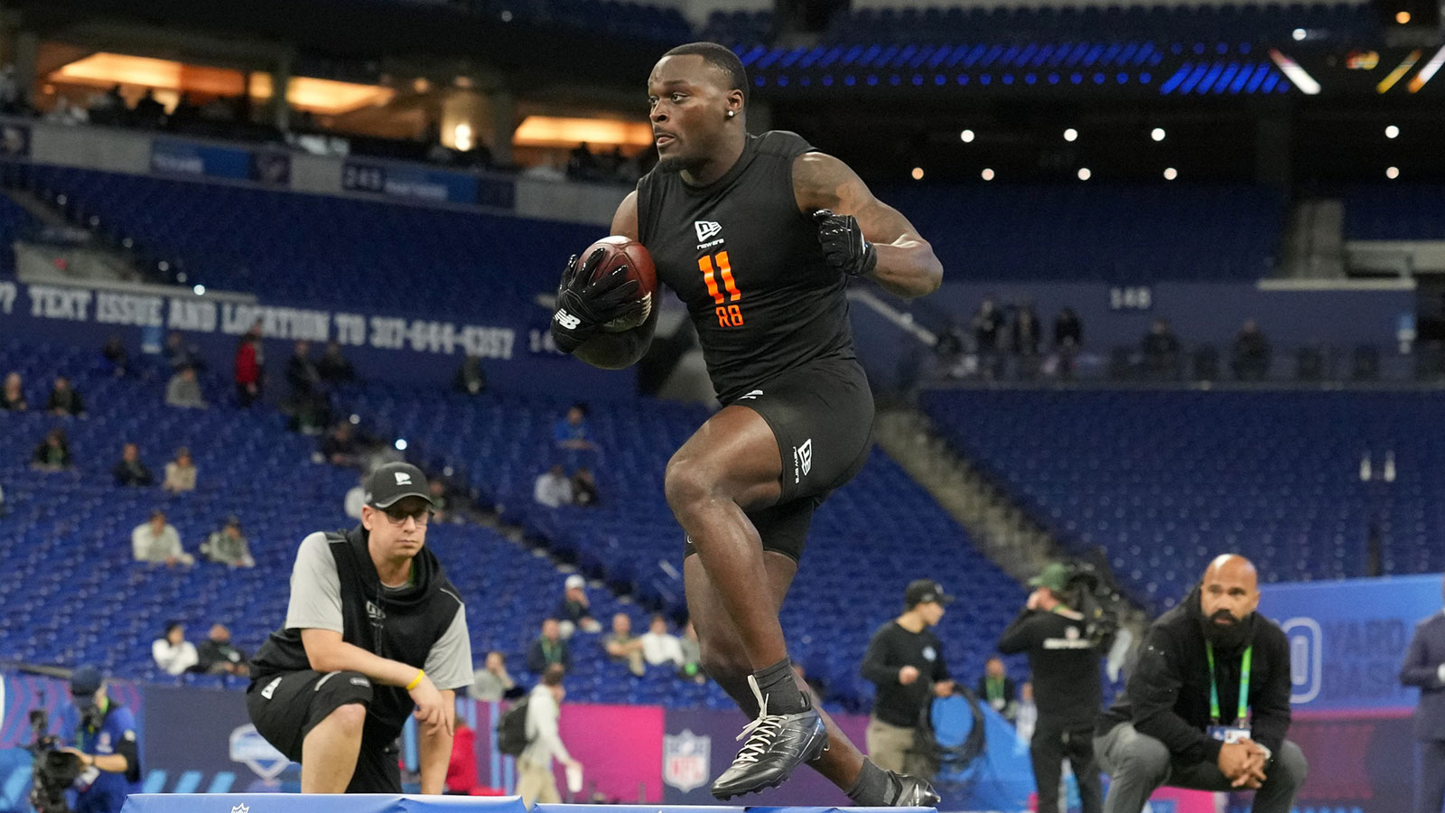 Jeremiyah Love draws unflattering Bijan Robinson comparison