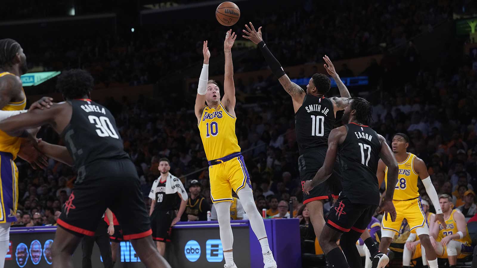 It took just 1 game to prove Lakers’ Luke Kennard-Gabe Vincent trade was a home run