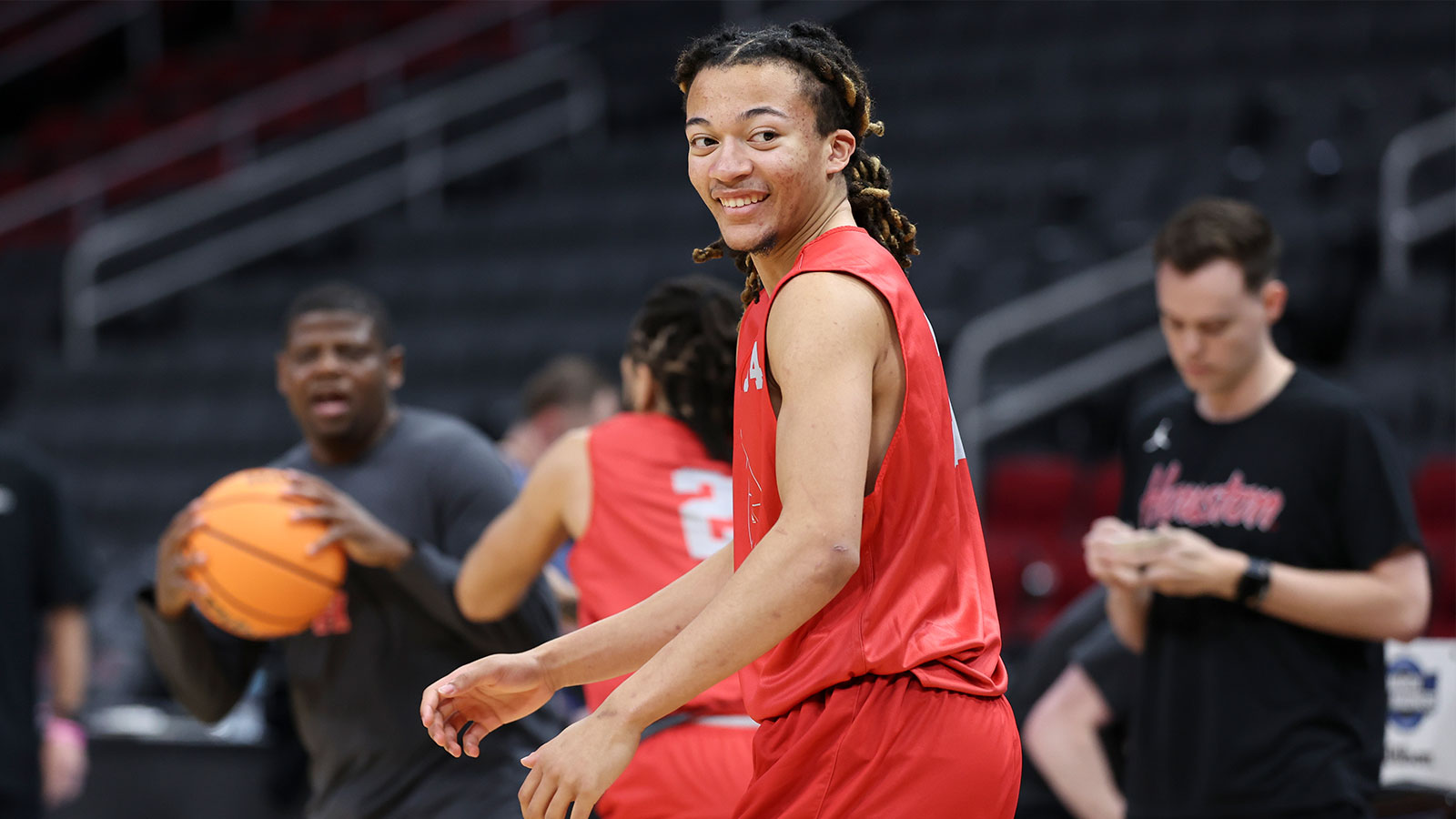 Houston basketball star Kingston Flemings makes final NBA Draft decision