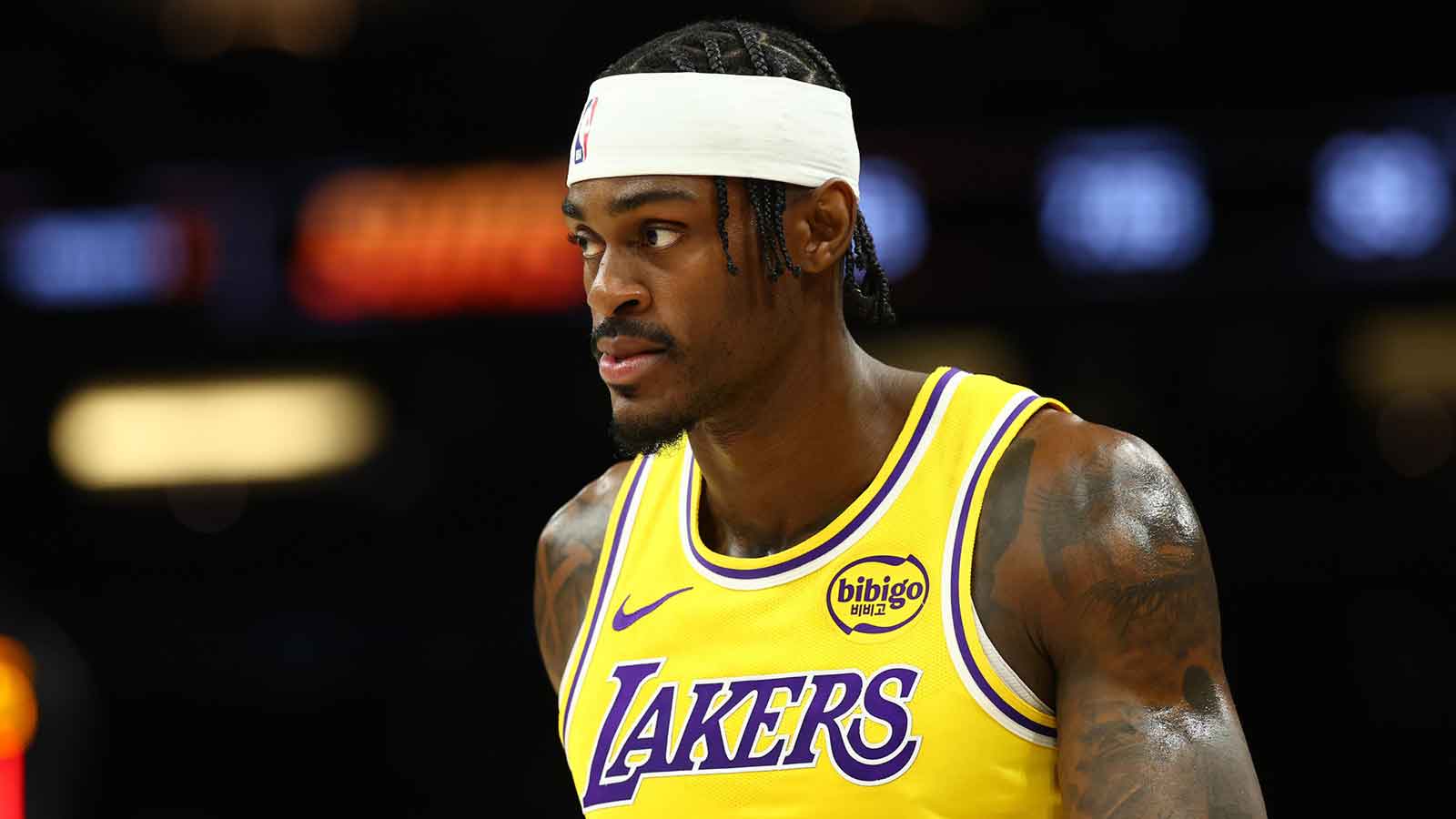 Lakers’ JJ Redick, Jarred Vanderbilt get caught in heated moment during Thunder game