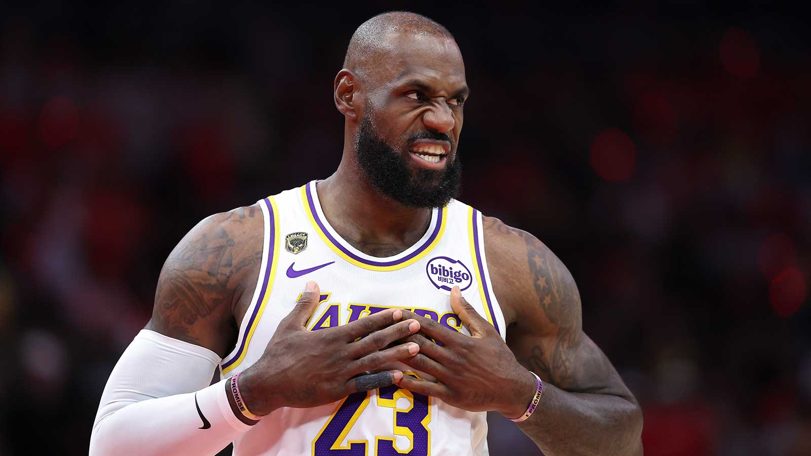 Lakers’ LeBron James goes off on ‘uncalled for’ move late in Game 4 loss to Rockets