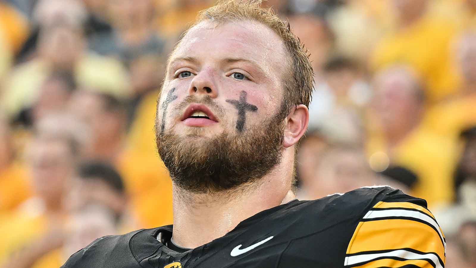 Bears' Logan Jones lands Heinz endorsement, a lifetime ketchup