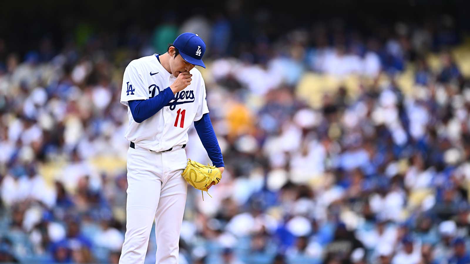 Dodgers manager Dave Roberts sounds off on Roki Sasaki’s poor start vs. Rangers