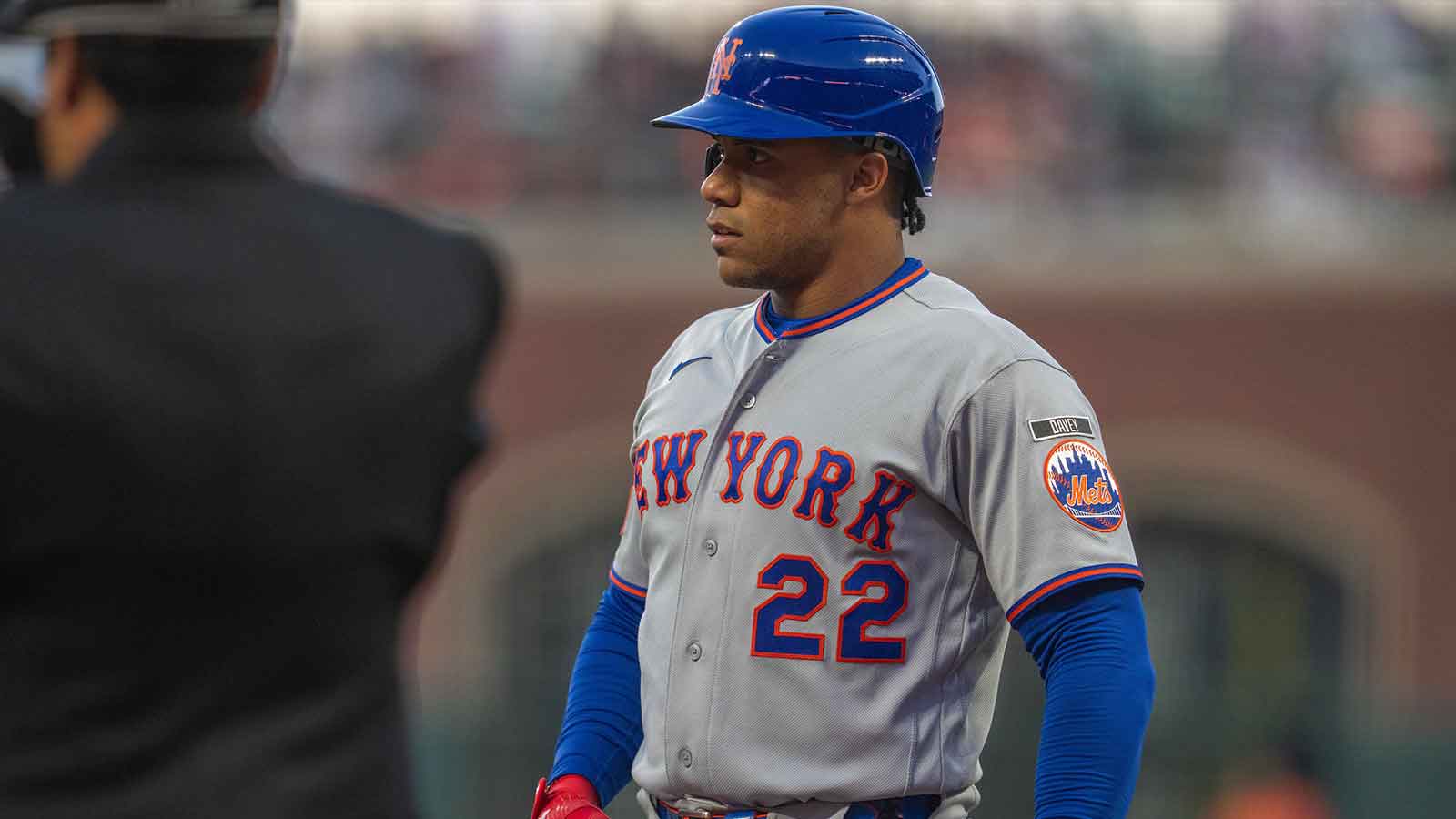 Mets’ Juan Soto exits Giants clash after baserunning injury