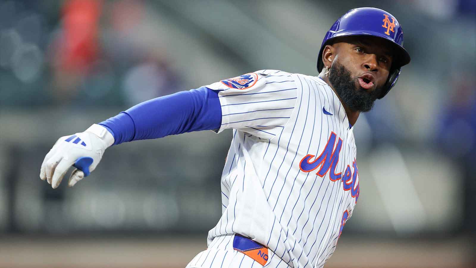 Artemis II landing gets huge reaction at Mets’ Citi Field