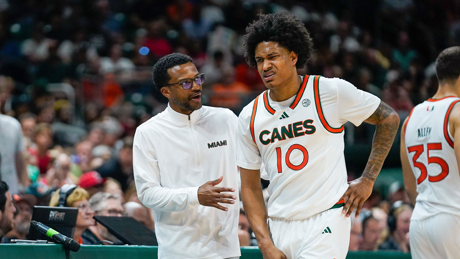 Miami lands SEC blocks leader in transfer portal