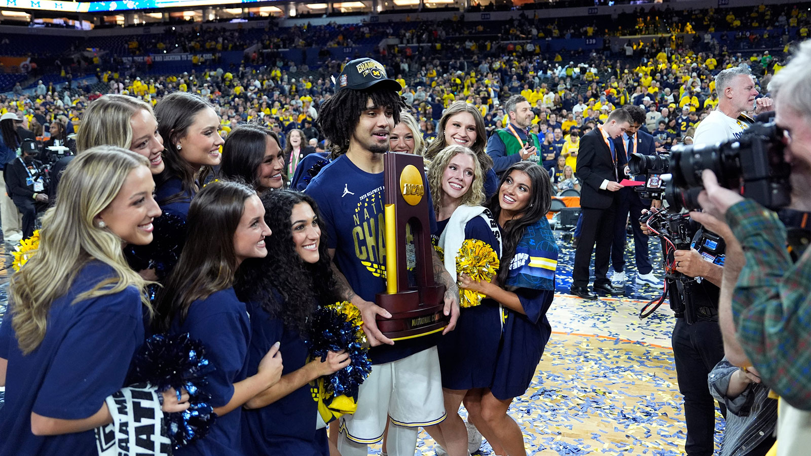 Barack Obama congratulates Michigan Wolverines on historic national title win