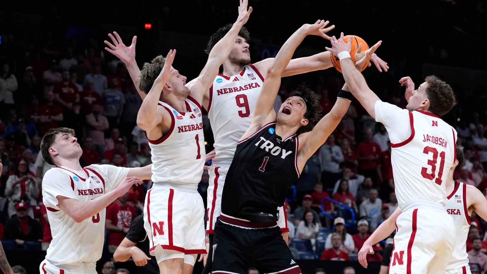 https://wp.clutchpoints.com/wp-content/uploads/2026/04/Nebraska-crowding-Troy-.jpg